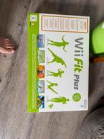 Wii sport resort met Wii fit  plus en tapijt, Kinderen en Baby's, Ophalen, Zo goed als nieuw
