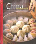 KOOKBOEK - CHINA WERELDKEUKEN. Typische streekgerechten, Boeken, Azië en Oosters, Zo goed als nieuw, Yuji Wakiya & Tong Chee Hwee