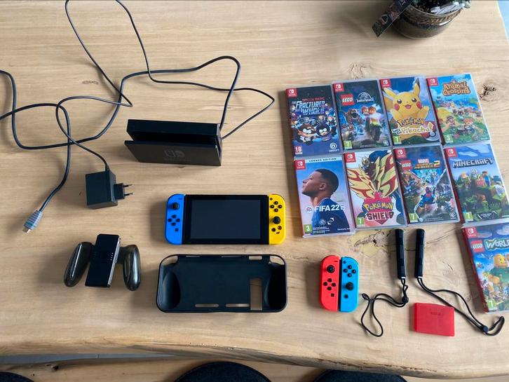 Nintendo switch + games en accessoires, Games en Spelcomputers, Games | Nintendo Switch, Ophalen