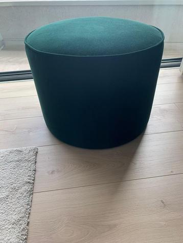 Design groen fluwelen ronde poef beschikbaar voor biedingen