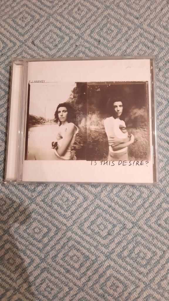 P J HARVEY Is this desire? (Cd), Cd's en Dvd's, Cd's | Rock, Zo goed als nieuw, Alternative, Ophalen of Verzenden
