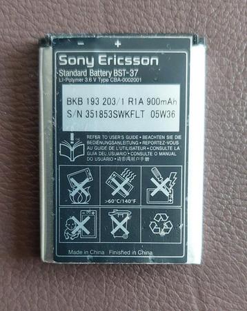 Batterij Sony Ericsson BST-37.  beschikbaar voor biedingen