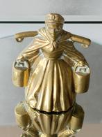 Magnifique bronze femme porteuse de lait. Vintage 1970, Antiquités & Art, Bronze, Enlèvement ou Envoi