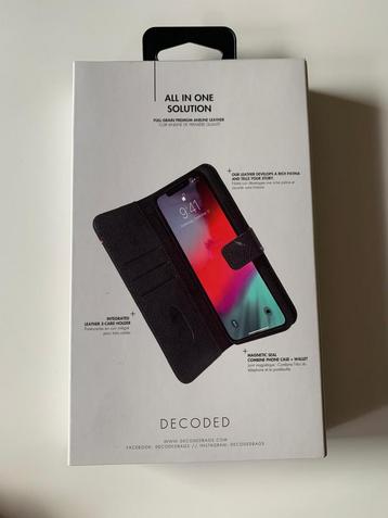 Decoded Detachable wallet  beschikbaar voor biedingen