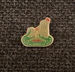 PIN - CHATEAU ROBERT LE DIABLE - MOULINEAUX - FRANCE, Verzamelen, Verzenden, Gebruikt, Stad of Land, Speldje of Pin