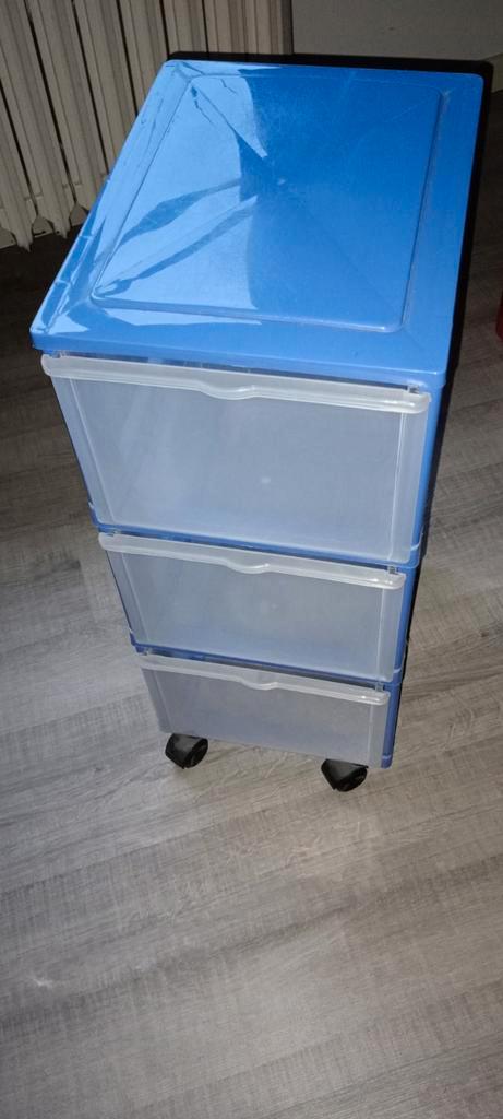 Opbergrekje op wieltjes, Huis en Inrichting, Woonaccessoires | Prullenbakken, Zo goed als nieuw, Ophalen