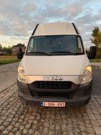 Iveco daily 40c15 EURO5, Auto's, Bestelwagens en Lichte vracht, Euro 5, Zwart, 4 cilinders, Iveco