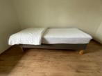 eenpersoonsbed, matras en beddengoed, Maison & Meubles, Zweeds meubelstuk (IKEA), Brun, 90 cm, Bois
