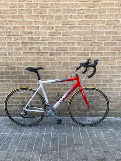 Koersfiets te koop, Fietsen en Brommers, Fietsen | Heren | Sportfietsen en Toerfietsen, Gebruikt, Giant, Meer dan 20 versnellingen