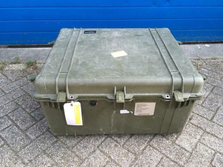 mobiele wasunit ontsmetting uit Amerikaans leger Aseptico, Diversen, Braces