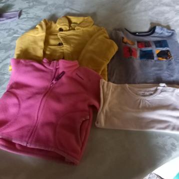 Meisjeskledij 9 maand/1 jaar beschikbaar voor biedingen