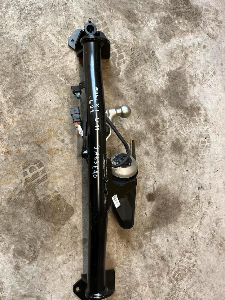 Attelage de remorque pivotant rétractable électrique BMW X1, Autos : Pièces & Accessoires, Attelages, Enlèvement ou Envoi