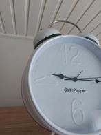 Klok Salt and Pepper, Maison & Meubles, Accessoires pour la Maison | Horloges, Comme neuf, Enlèvement ou Envoi