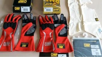 2 X gants Pilote OMP MISTRAL ROSSO Size S + Cagoule gratis, Autos : Divers, Voitures de course
