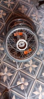 Av roue arrière CAMINO a rafraîchir., Fietsen en Brommers, Brommeronderdelen | Oldtimers, Ophalen, Zo goed als nieuw