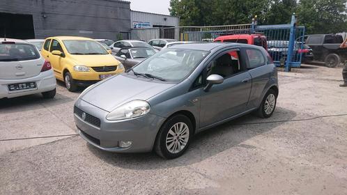 Fiat grande punto 1400cc essence 2007 160000km clim ja GARAN, Autos, Fiat, Entreprise, Grande Punto, ABS, Airbags, Air conditionné