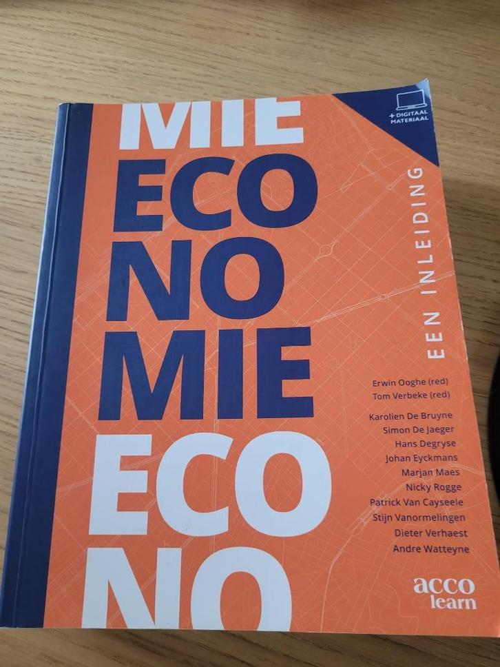 Studieboeken 1ste jaar Bachelor TEW, Boeken, Studieboeken en Cursussen, Zo goed als nieuw, Hoger Onderwijs, Ophalen