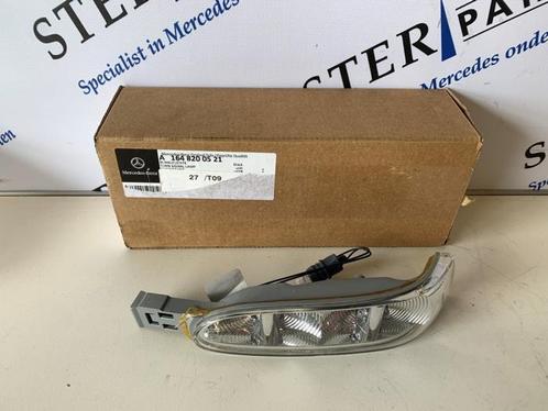 Knipperlicht spiegel links van een Mercedes ML-Klasse, Auto-onderdelen, Verlichting, Mercedes-Benz, Nieuw, 12 maanden garantie