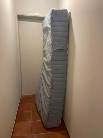 matras voor kotstudent beschikbaar voor biedingen