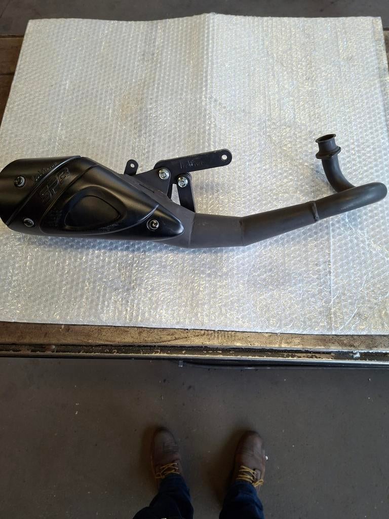 Aantal verschillende nieuwe uitlaten, Fietsen en Brommers, Brommeronderdelen | Scooters, Honda, Uitlaat, Ophalen