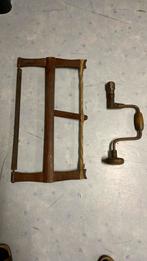 Ancien arc de scie et perceuse à main, Antiquités & Art, Antiquités | Outils & Instruments, Enlèvement