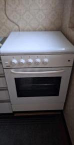 Gasfornuis met oven, Elektronische apparatuur, Fornuizen, Ophalen, Grill, 4 kookzones, Zo goed als nieuw