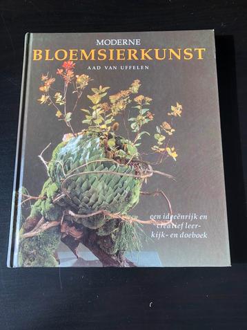 Moderne bloemsierkunst, Aad Van Uffelen beschikbaar voor biedingen