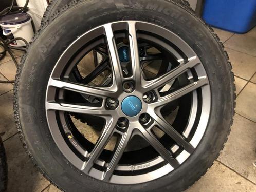 4 DEZENT TZ Graphite 17 inch velgen/banden bijna nieuw, Auto-onderdelen, Banden en Velgen, Band(en), Zomerbanden, 17 inch, 205 mm