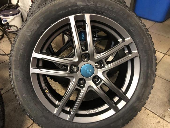 4 DEZENT TZ Graphite 17 inch velgen/banden bijna nieuw, Auto-onderdelen, Banden en Velgen, Band(en), Zomerbanden, 17 inch, 205 mm