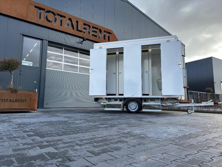 Toiletwagen wc wagen toilet sanitair Toiletwagen nieuw uit, Hobby en Vrije tijd, Feestartikelen | Verhuur, Nieuw, Ophalen