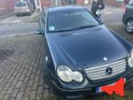 Mercedes 200cd aut 2004, Auto's, Mercedes-Benz, Automaat, 4 zetels, Zwart, Bedrijf