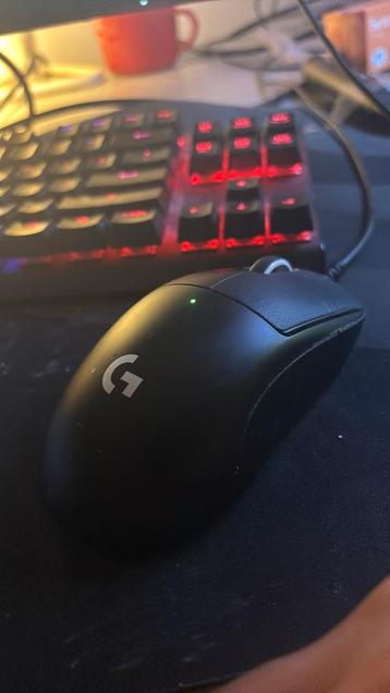 G pro superlight v2 beschikbaar voor biedingen