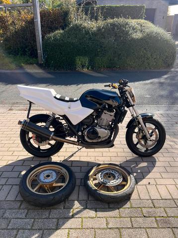 CB 500 circuit beschikbaar voor biedingen