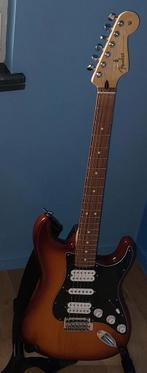 Fender strat Player HSH Tobacco Sunburst met Boss Katana II, Comme neuf, Enlèvement, Fender