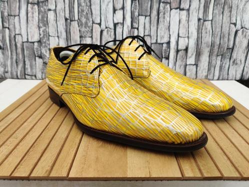 Floris van Bommel geel/grijs lakschoenen voor heren - Mt 42, Kleding | Heren, Schoenen, Zo goed als nieuw, Veterschoenen, Overige kleuren