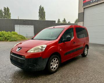 Peugeot partner 1.6 benzine gekeurd voor verkoop met carpas beschikbaar voor biedingen
