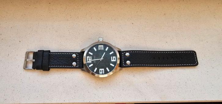 OOZOO herenhorloge - urban/militaire stijl - leren band, Handtassen en Accessoires, Horloges | Dames, Zo goed als nieuw, Staal