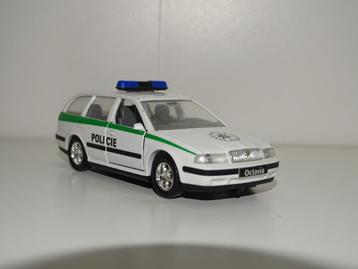 1/43 Kaden Police policie tchequie politie  skoda octavia beschikbaar voor biedingen