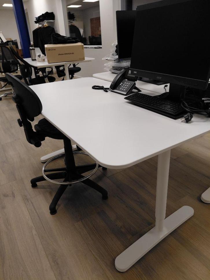 Witte rechthoekige BUREAUTAFEL - 160x80x70 (verstelbaar), Huis en Inrichting, Bureaus, Zo goed als nieuw, Bureau, In hoogte verstelbaar