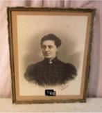 Belle grande photo ancienne d'une femme - 1904 - signée, Maison & Meubles, Photo ou Poster, Utilisé, Enlèvement ou Envoi