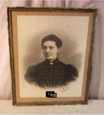  Belle grande photo ancienne d'une femme - 1904 - signée