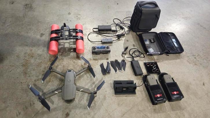 Mavic 2 zoom met veel accessoires te koop in goede staat !, Audio, Tv en Foto, Drones, Zo goed als nieuw, Ophalen
