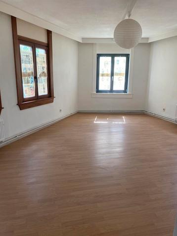 Te huur appartement 2 verdieping geen lift beschikbaar voor biedingen