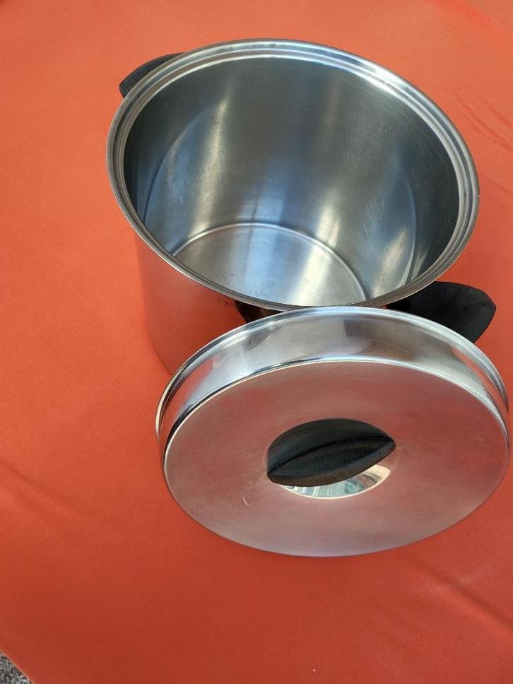 Grote Inox pot, Huis en Inrichting, Keuken | Potten en Pannen, Zo goed als nieuw, Kookpan of Snelkookpan, Inox, Ophalen