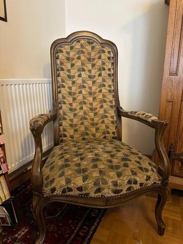 Set van 2 antieke houten fauteuils beschikbaar voor biedingen