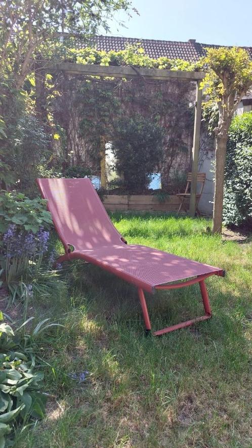 comfortabele ligstoel voor de tuin, Tuin en Terras, Ligbedden, Zo goed als nieuw, Aluminium, Inklapbaar, Verstelbaar, Ophalen