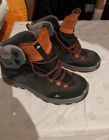Quechua lederen wandelschoenen (NIEUW) beschikbaar voor biedingen