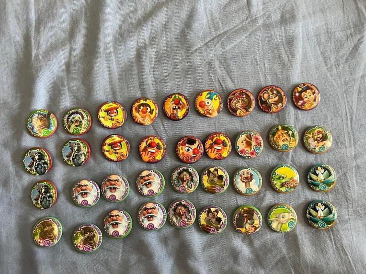 Efteling pin collectie – 36 stuks, Verzamelen, Speldjes, Pins en Buttons, Zo goed als nieuw, Button, Overige onderwerpen, Ophalen of Verzenden