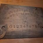 Planche Ouija unique à vendre., Maison & Meubles, Accessoires pour la Maison | Tableaux à écrire & Proverbes, Enlèvement ou Envoi