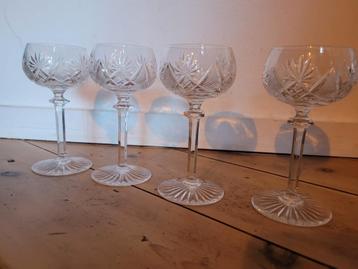 4 verres à  liqueur en cristal de Val Saint Lambert  beschikbaar voor biedingen